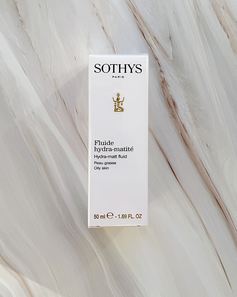 könnyű, matt hatású krém olajos bőrre, hidratál, miközben szabályozza a faggyúmirigy működést